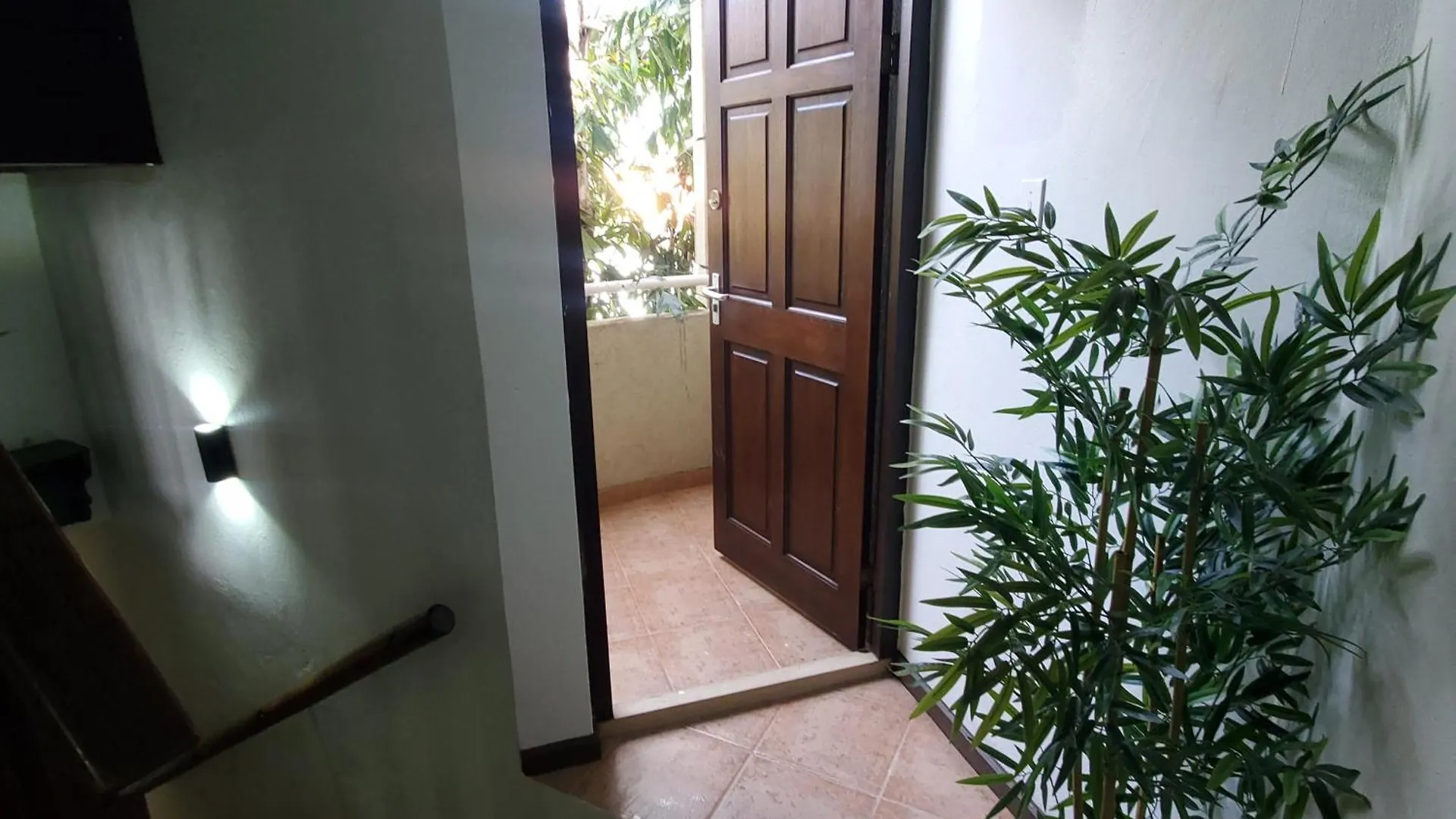Bohemian Townhouse Palm Beach Aruba Appartement