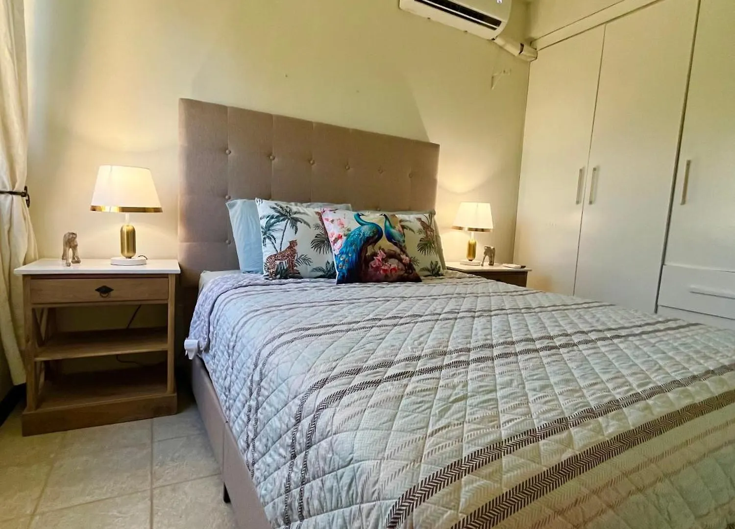 Bohemian Townhouse Palm Beach Aruba Appartement