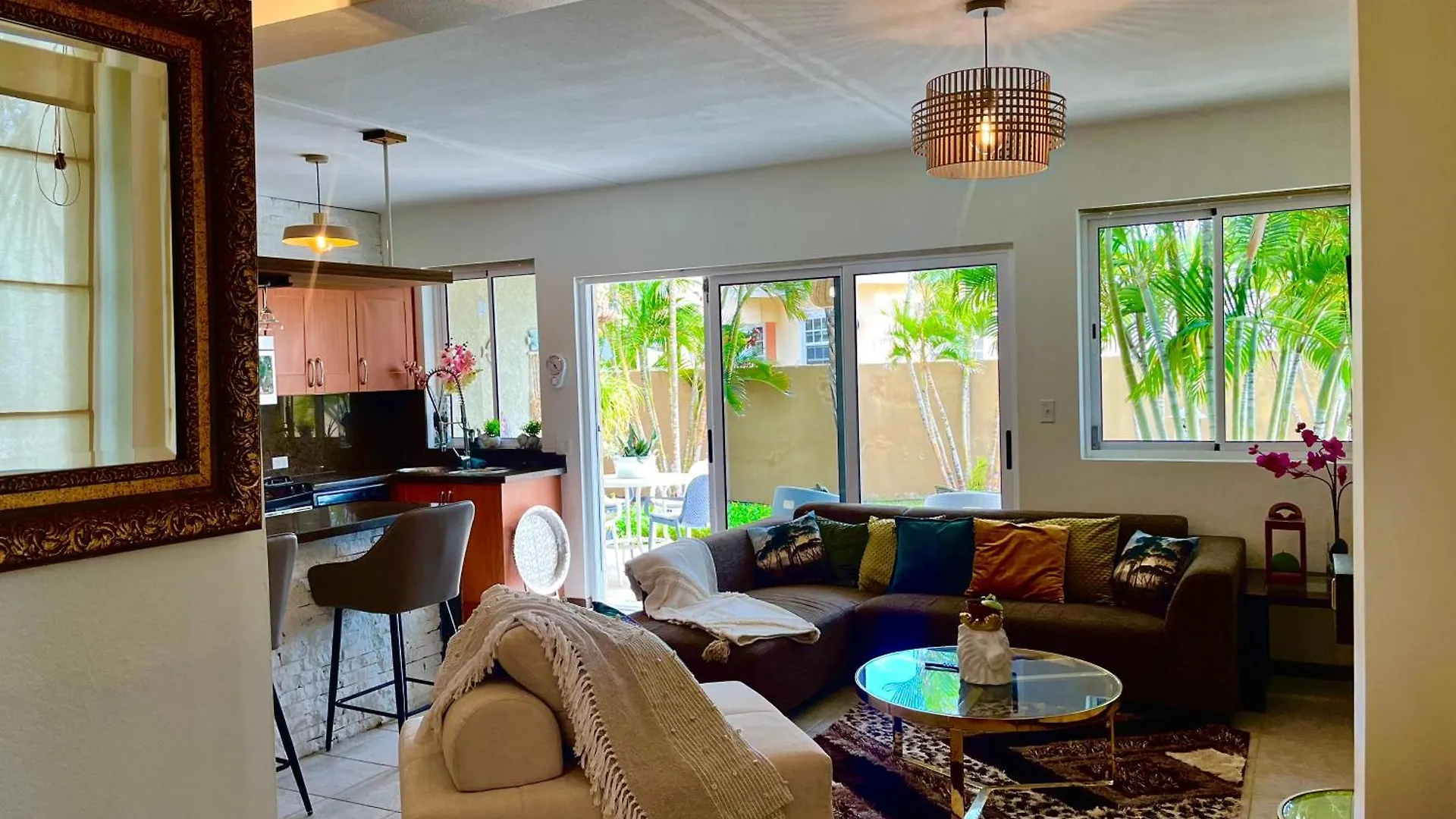 Bohemian Townhouse Palm Beach Aruba Aruba