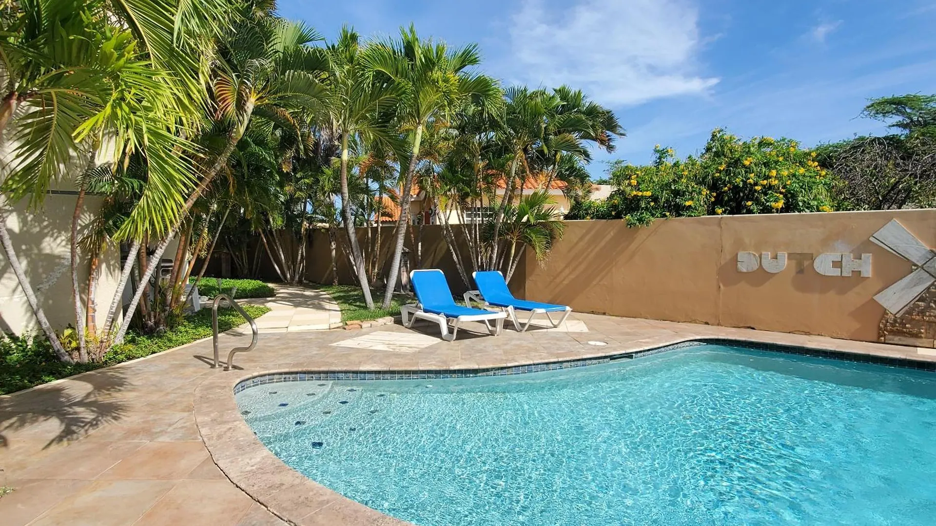 Bohemian Townhouse Palm Beach Aruba Aruba